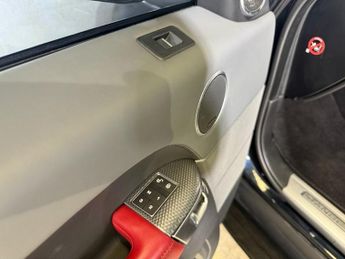 LAND ROVER RANGE ROVER SPORT 3.0 SD V6 Autobiography Dynamic SUV 5dr Diesel Auto 4WD Euro 6 (