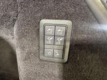 LAND ROVER RANGE ROVER SPORT 3.0 SD V6 Autobiography Dynamic SUV 5dr Diesel Auto 4WD Euro 6 (