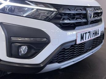 DACIA SANDERO STEPWAY 1.0 TCe Comfort Hatchback 5dr Petrol CVT Euro 6 (s/s) (90 ps)