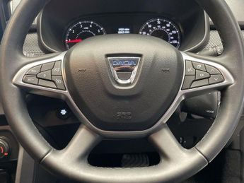 DACIA SANDERO STEPWAY 1.0 TCe Comfort Hatchback 5dr Petrol CVT Euro 6 (s/s) (90 ps)