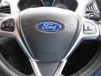 FORD ECOSPORT 1.5 Titanium SUV 5dr Petrol Powershift 2WD Euro 5 (112 ps)