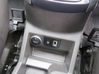 FORD ECOSPORT 1.5 Titanium SUV 5dr Petrol Powershift 2WD Euro 5 (112 ps)