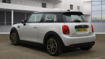 MINI Electric Hatch Cooper SE 32.6kWh Level 1 Hatchback 3dr Electric Auto (184 ps)