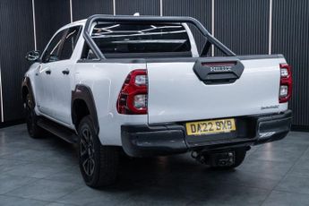 TOYOTA HI-LUX 2.8 D-4D Invincible X Pickup Double Cab 4dr Diesel Auto 4WD Euro
