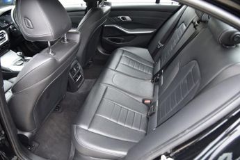 BMW 3 SERIES 2.0 330e 12kWh M Sport Saloon 4dr Petrol Plug-in Hybrid Auto Eur