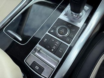 LAND ROVER RANGE ROVER SPORT 4.4 SD V8 Autobiography Dynamic SUV 5dr Diesel Auto 4WD Euro 5 (