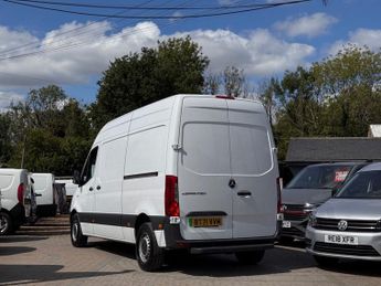 MERCEDES-BENZ eSprinter 55kWh Progressive Panel Van 5dr Electric Auto FWD L2 H2 20kW Cha