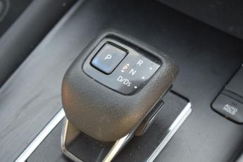 NISSAN QASHQAI 1.3 DIG-T MHEV N-Connecta SUV 5dr Petrol Hybrid XTRON Euro 6 (s/