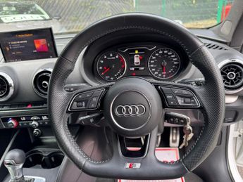 AUDI A3 1.5 TFSI CoD Black Edition Sportback 5dr Petrol S Tronic Euro 6 