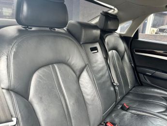 AUDI A8 3.0 TDI V6 SE Executive Saloon 4dr Diesel Tiptronic quattro Euro