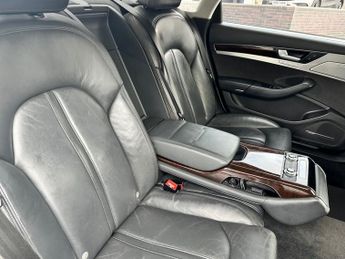 AUDI A8 3.0 TDI V6 SE Executive Saloon 4dr Diesel Tiptronic quattro Euro