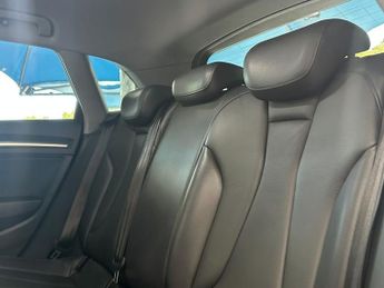 AUDI A3 1.5 TFSI CoD 35 Sport Sportback 5dr Petrol S Tronic Euro 6 (s/s)