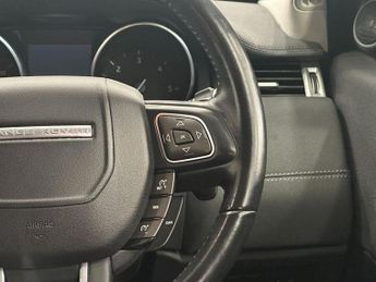 LAND ROVER RANGE ROVER EVOQUE 2.0 TD4 SE Tech SUV 5dr Diesel Auto 4WD Euro 6 (s/s) (180 ps)