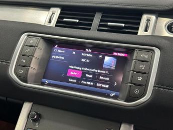 LAND ROVER RANGE ROVER EVOQUE 2.0 TD4 SE Tech SUV 5dr Diesel Auto 4WD Euro 6 (s/s) (180 ps)