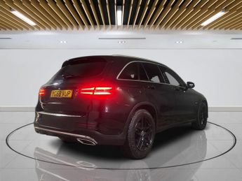 MERCEDES-BENZ GLC 2.1 GLC220d AMG Line SUV 5dr Diesel G-Tronic+ 4MATIC Euro 6 (s/s