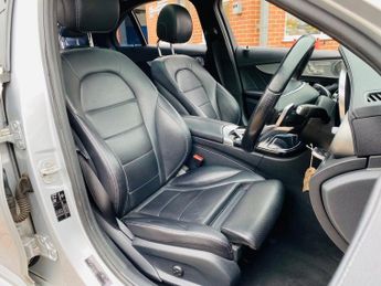 MERCEDES-BENZ C-CLASS 2.1 C250d AMG Line (Premium Plus) Saloon 4dr Diesel 7G-Tronic+ E