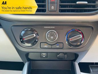 HYUNDAI I10 1.2 Premium Hatchback 5dr Petrol Auto Euro 6 (s/s) (84 ps)
