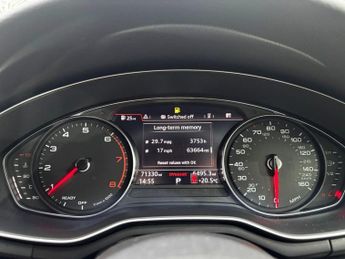 AUDI A4 2.0 TFSI 40 Black Edition Saloon 4dr Petrol S Tronic Euro 6 (s/s