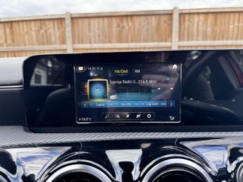 MERCEDES-BENZ A-CLASS 1.5 A180d SE Hatchback 5dr Diesel 7G-DCT Euro 6 (s/s) (116 ps)