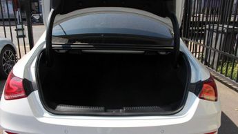 MERCEDES-BENZ CLA 1.3 CLA200 AMG Line (Premium) Coupe 4dr Petrol 7G-DCT Euro 6 (s/