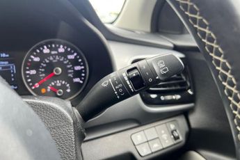 KIA STONIC 1.0 T-GDi 3 SUV 5dr Petrol DCT Euro 6 (s/s) (118 bhp) Low Mileag