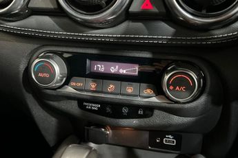 NISSAN JUKE 1.0 DIG-T N-Connecta SUV 5dr Petrol DCT Auto Euro 6 (s/s) (114 p