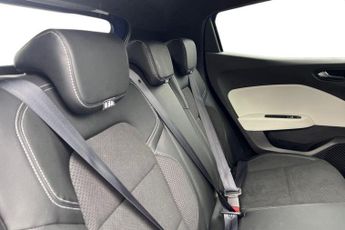 RENAULT CLIO 1.3 TCe S Edition Hatchback 5dr Petrol EDC Euro 6 (s/s) (130 ps)