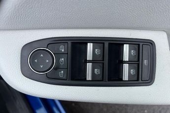 RENAULT CLIO 1.3 TCe S Edition Hatchback 5dr Petrol EDC Euro 6 (s/s) (130 ps)