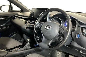 TOYOTA C-HR 1.8 VVT-h Design SUV 5dr Petrol Hybrid CVT Euro 6 (s/s) (122 ps)