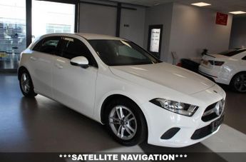 MERCEDES-BENZ A-CLASS 1.5 A180d SE Hatchback 5dr Diesel 7G-DCT Euro 6 (s/s) (116 ps)