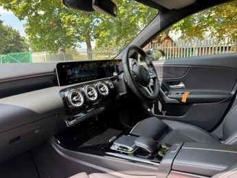 MERCEDES-BENZ A-CLASS 1.5 A180d Sport (Premium) Hatchback 5dr Diesel 7G-DCT Euro 6 (s/