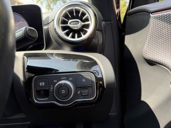 MERCEDES-BENZ A-CLASS 1.5 A180d Sport (Premium) Hatchback 5dr Diesel 7G-DCT Euro 6 (s/