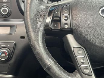 KIA OPTIMA 1.7 CRDi 2 Luxe Saloon 4dr Diesel Auto Euro 5 (134 bhp)