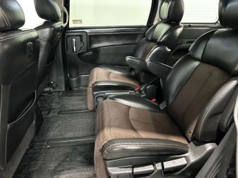 NISSAN ELGRAND 2.5 Petrol Automatic
