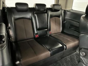 NISSAN ELGRAND 2.5 Petrol Automatic