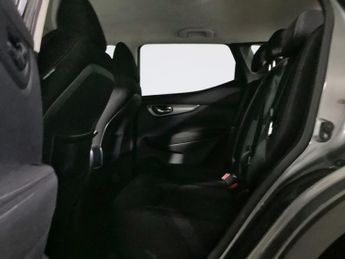 NISSAN QASHQAI 1.2 DIG-T N-Connecta SUV 5dr Petrol XTRON Euro 6 (s/s) (115 ps)