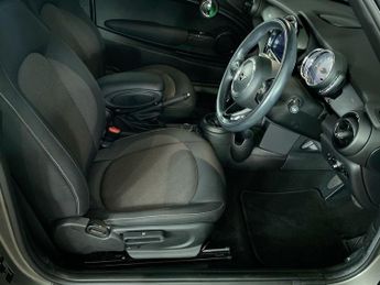 MINI CONVERTIBLE 1.5 Cooper Classic Convertible 2dr Petrol Steptronic Euro 6 (s/s