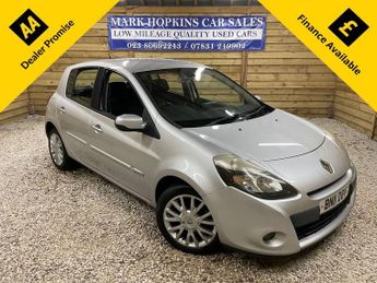 Renault Clio 1.2 TCe Dynamique TomTom Hatchback 5dr Petrol Manual Euro 5 (100
