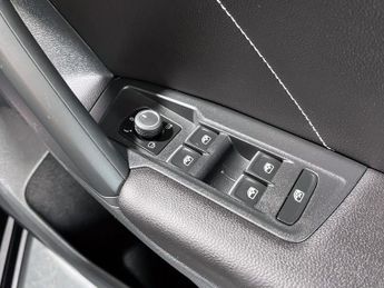 VOLKSWAGEN TIGUAN 1.5 R-LINE TSI DSG 5d 148 BHP