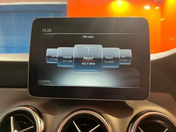 MERCEDES-BENZ GLA 2.1 GLA200d Sport SUV 5dr Diesel 7G-DCT Euro 6 (s/s) (136 ps)