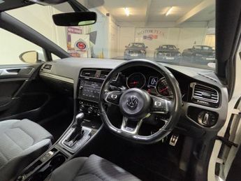 VOLKSWAGEN GOLF 1.5 TSI EVO R-Line Edition Hatchback 5dr Petrol DSG Euro 6 (s/s)