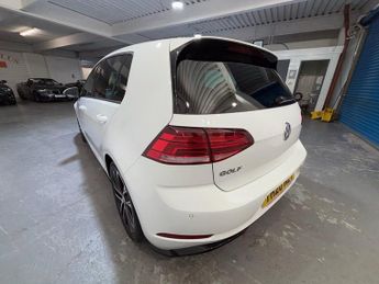 VOLKSWAGEN GOLF 1.5 TSI EVO R-Line Edition Hatchback 5dr Petrol DSG Euro 6 (s/s)