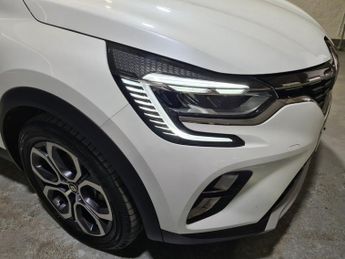 RENAULT CAPTUR 1.6 E-TECH techno SUV 5dr Petrol Hybrid Auto Euro 6 (s/s) (145 p