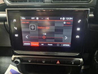 CITROEN C3 1.2 PureTech PLUS Hatchback 5dr Petrol EAT6 Euro 6 (s/s) (110 ps