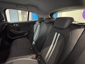 BMW 1 SERIES 1.5 118i Sport (LCP) Hatchback 5dr Petrol DCT Euro 6 (s/s) (136 