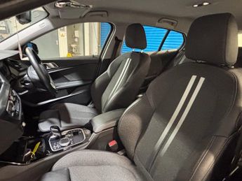 BMW 1 SERIES 1.5 118i Sport (LCP) Hatchback 5dr Petrol DCT Euro 6 (s/s) (136 