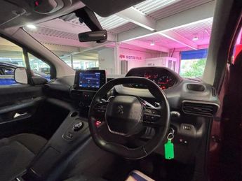 PEUGEOT RIFTER 1.5l 5d  AUTO  129 BHP