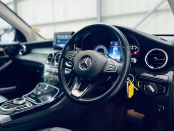MERCEDES-BENZ GLC 2.0 GLC250 Urban Edition SUV 5dr Petrol G-Tronic+ 4MATIC Euro 6 