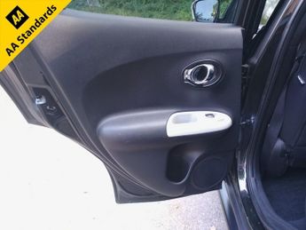 NISSAN JUKE 1.6 N-Connecta SUV 5dr Petrol XTRON Euro 6 (117 ps)
