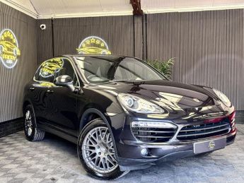 Porsche Cayenne 3.0 TD V6 SUV 5dr Diesel Tiptronic 4WD Euro 5 (s/s) (240 ps)